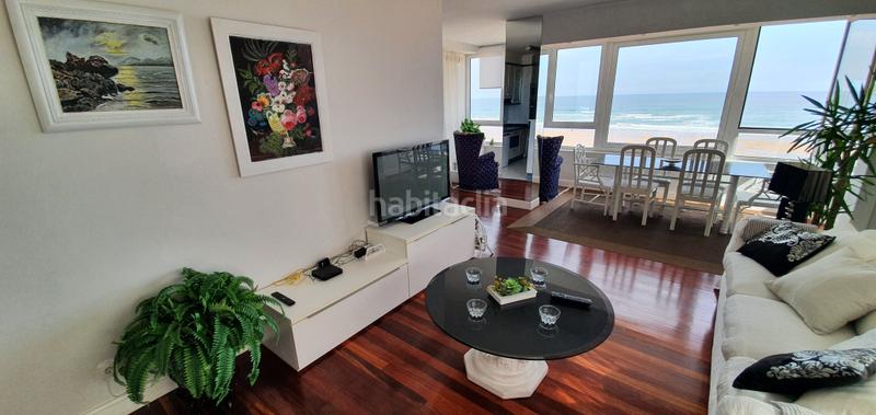Foto ff799d56-a2df-470d-b91c-f467e39e6919. Alquiler piso espectacular piso en primera linea de playa. en Zarautz