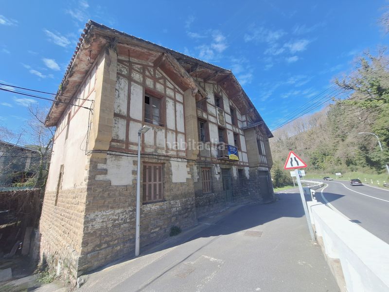 Foto dee7c01d-f6e2-40c5-80d8-f9fde9a1fdf6. Xalet a Zumaia