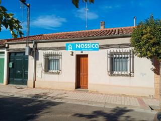 Semi detached house in Calle aurelio redal 8