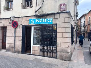 Local Comercial a Calle Cuatro Esquinas 2