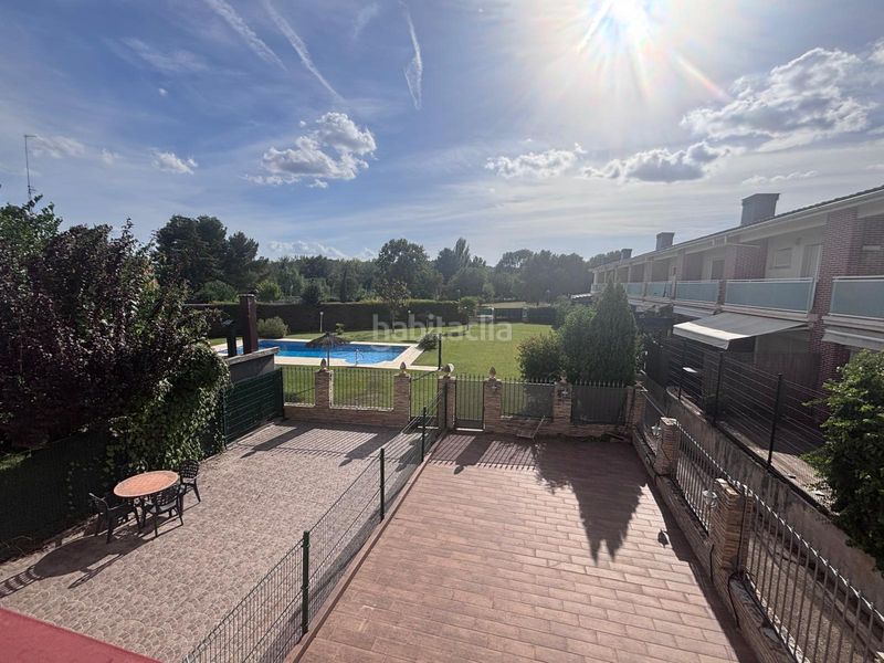 Foto 5c2b99b7-b282-4e32-a1d5-6d34fdbb143a. Casa adossada amb calefacció aparcament piscina a Calahorra