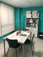 Geschäftsraum in El Pilar. Venta de entresuelo
