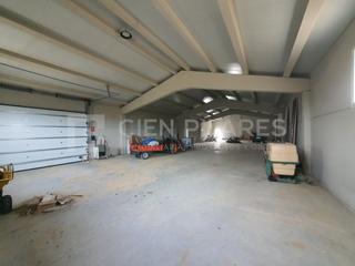 Nau industrial a Calle escobosa 9. Cien pilares inmobiliaria vende en exclusiva terreno rustico en