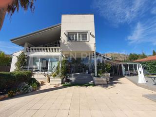 Xalet  N/a. Venta de impresionante chalet en  arnedo