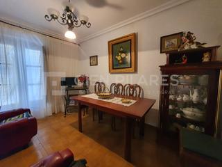 Maison  Santa catalina. En pleno centro de cornago  , próximo a  tiendas y bares  , pone