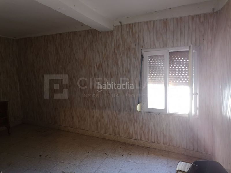 Foto 95a7893e-aead-44bd-9490-436ee1eabf36. Casa adossada a Herce