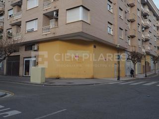 Local Comercial a Calle farsia 2
