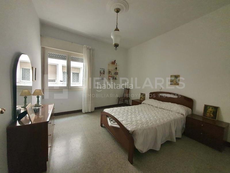 Foto 35aa434f-b516-4b37-9549-19b254b79e45. Piso te presentamos este bonito piso en el segundo piso de un edificio con ascensor, ubicado en una zona pacífica que te brindará la tr en Arnedo