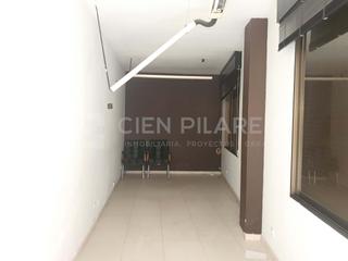 Local Comercial  Calle miguel de cervantes. Se vende local comercial