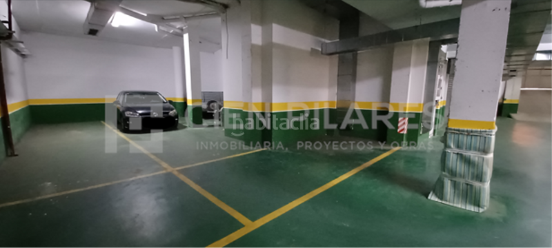 Foto de00755b-c1c2-46a5-8097-ffde7c0e6e40. Aparcament cotxe a Arnedo