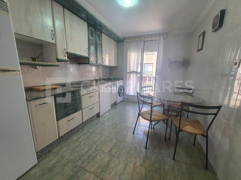 Foto 56205556-00d0-408a-9d58-3ee7ecbda702. Piso venta o alquiler con opción a compra de piso muy céntrico , luminoso, amplio, amueblado y con excelente distribución. co en Quel