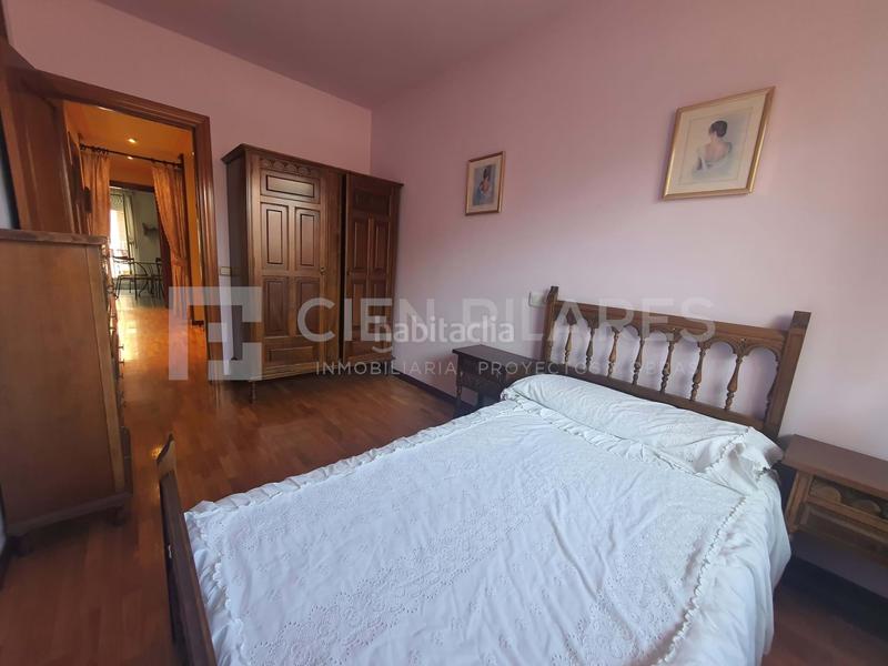 Foto dadc9498-d0ee-4efd-b37b-fdfe2acef573. Piso venta o alquiler con opción a compra de piso muy céntrico , luminoso, amplio, amueblado y con excelente distribución. co en Quel
