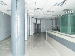 Miete Geschäftsraum  Calle santo domingo de la calzada. Local comercial muy céntrico, antigua oficina bancaria, ideal pa