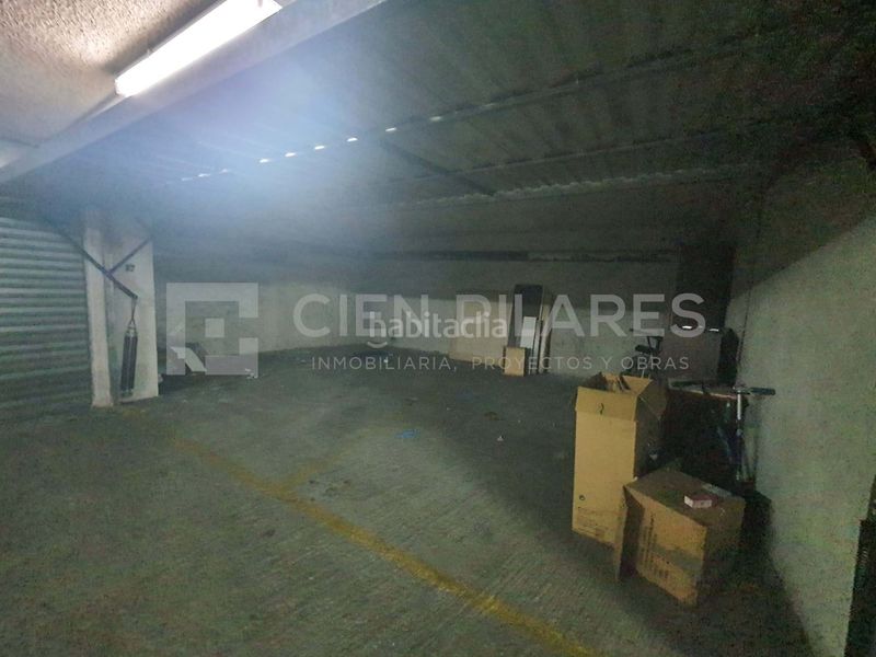 Foto ac681531-e0f5-4388-92d3-5398632e4153. Aparcament cotxe a Arnedo