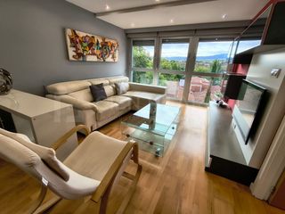 Appartement  Calle cosme marin y quica diaz. Precioso piso muy luminoso con vistas panorámicas, situado en un