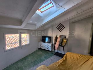 Semi detached house  Calle arco. Se vende casa en muy buen estado de conservación, lista para ent