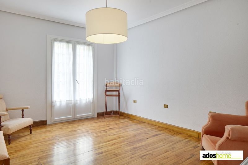 Foto 58e79b8a-171d-420e-b57a-1e53242d6894. Piso en Zarautz