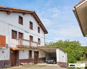 Bauernhof  Asti auzoa. Caserío con 11 hectáreas de terreno y espectaculares vistas a za