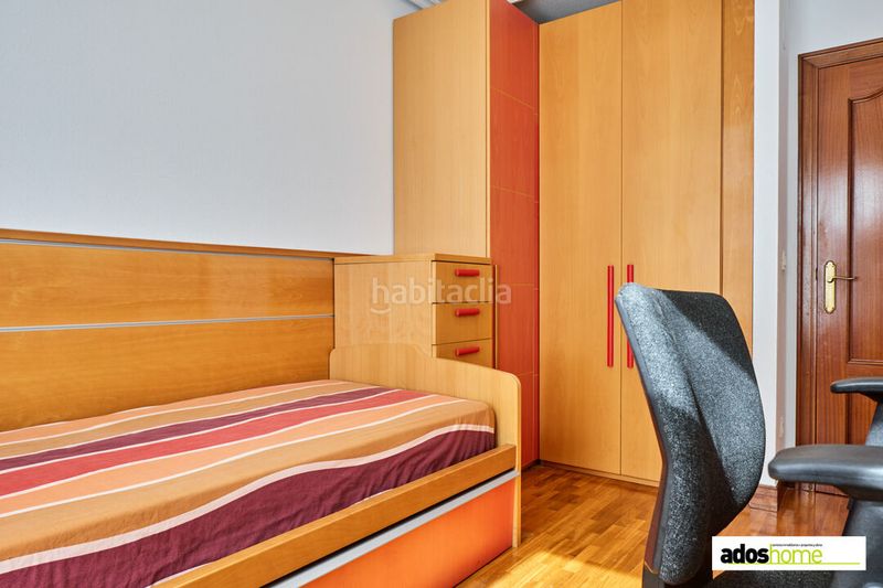 Foto 130d5a78-e9e0-4dde-90bc-6c40eb76ca38. Pis a lapurdi kalea 31 a Zarautz