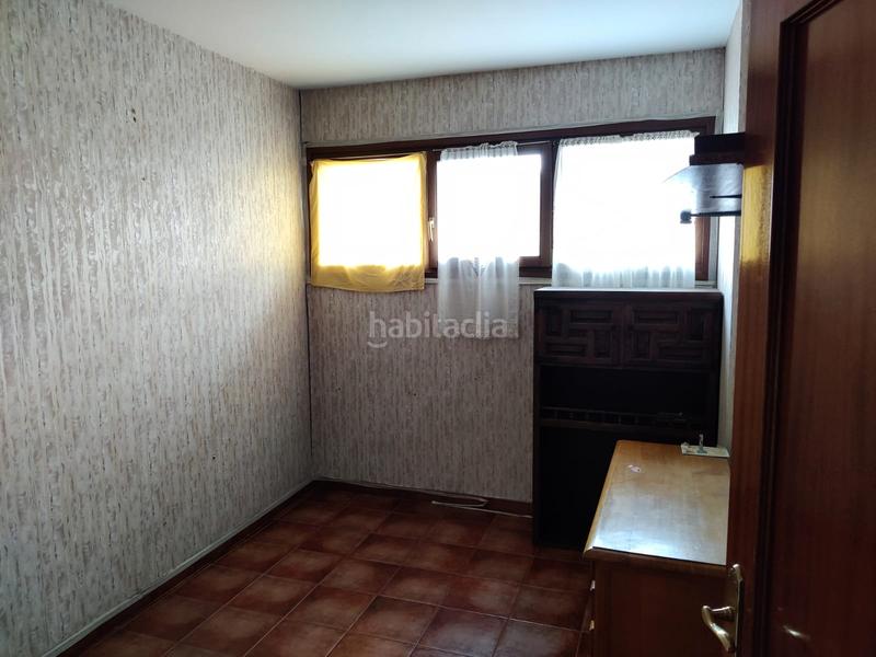 Foto 059aa980-bf1a-4f2e-a790-efc780cf0ce8. Casa adossada amb xemeneia calefacció a Aretxabaleta