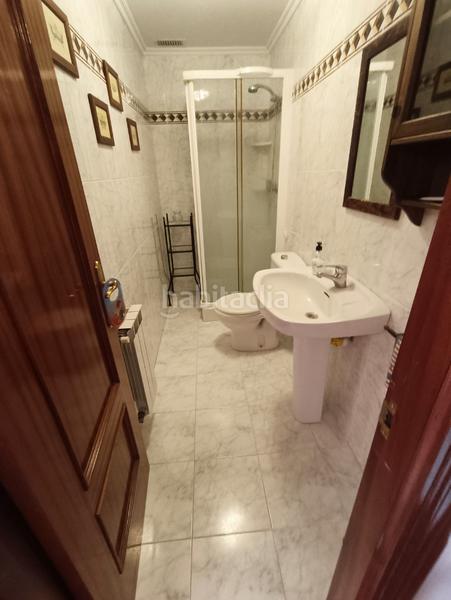 Foto 67d5f29a-6aa5-45f4-9711-d5281f6467ad. Casa adossada amb xemeneia calefacció a Aretxabaleta