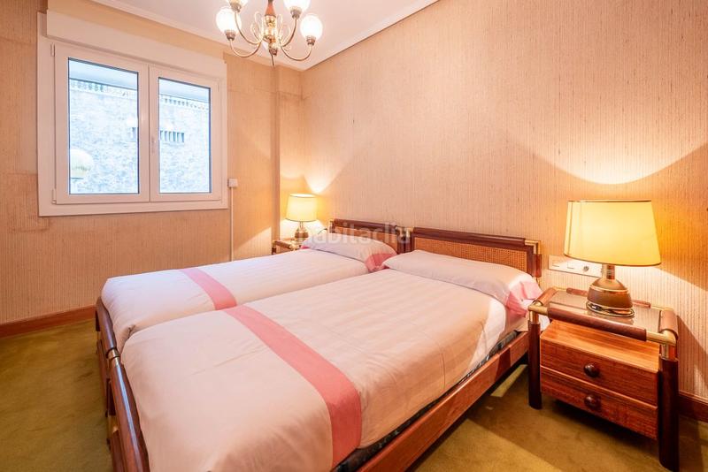 Foto ddb7b7e8-8edd-4b34-a37d-9e4691bcb19b. Appartement avec chauffage parking dans Antiguo Donostia - San Sebastián