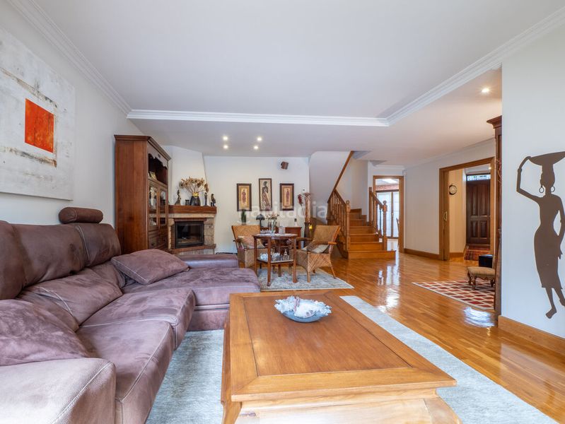 Foto a60a75de-82ed-4b70-a08c-96f1c2a5bf11. Casa adossada amb calefacció aparcament a Zarautz