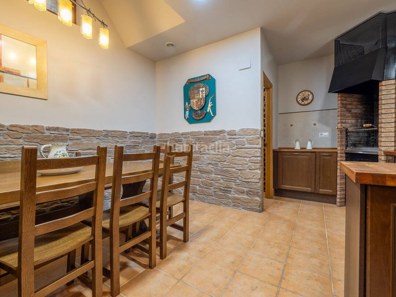 Foto d3d481c7-230b-4f4a-aa66-7c6edf23f806. Casa adossada amb calefacció aparcament a Zarautz
