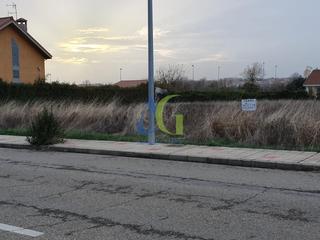 Terreny residencial a caminon
