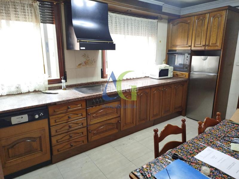 Foto f31fd15c-75f7-4fbd-8639-6ea9bb37ac4a. Etagenwohnung mit heizung parking in Puente Castro León