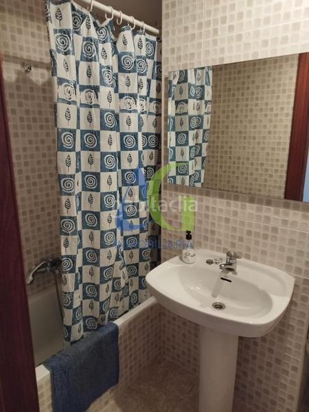 Foto 2727f0fd-557c-42f7-9a55-a495f6bc487d. Rent flat with heating parking in La Vega - La Sal León