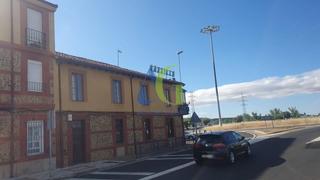 Edifici a Villaquilambre