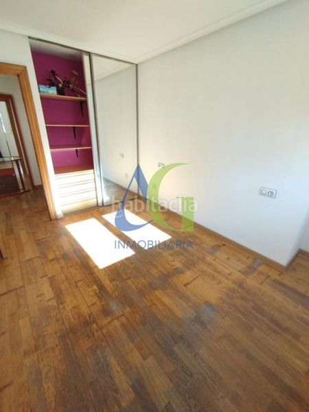 Foto 44f46874-c452-4bbe-9961-f4af3fc2a28d. Flat with heating parking in Trobajo del camino