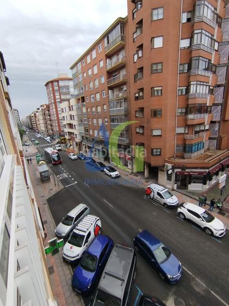 Foto 31eca5ad-59ab-4284-91c3-e595b3072edb. Pis amb calefacció a Centro Ciudad León