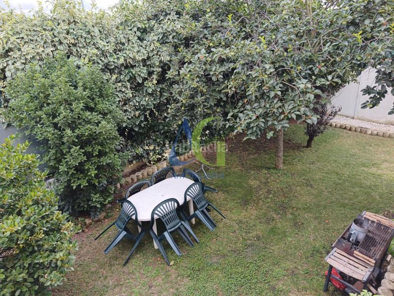 Foto 5f62d58d-2030-4aff-830c-2e69d22e9649. Casa amb calefacció aparcament a Trobajo del Cerecedo León