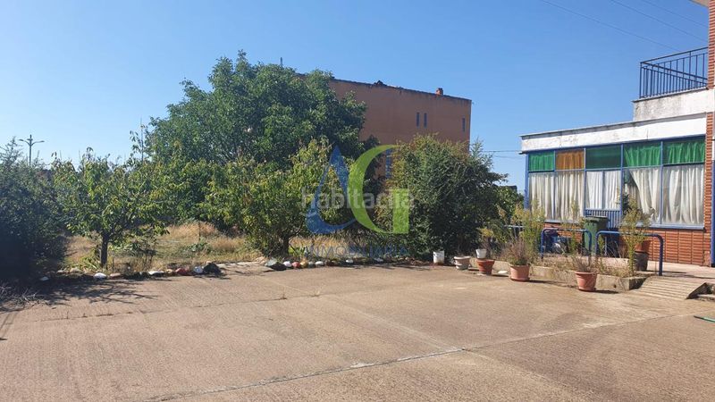 Foto 8bce597f-c930-4482-ae37-e024d2694c8a. Casa amb calefacció aparcament a San Mamés - La Palomera León