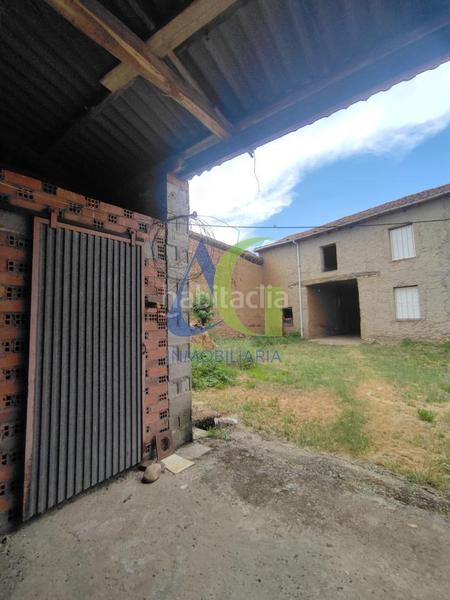 Foto d093d1e6-46d3-4495-9d00-a1756331f43b. Casa con riscaldamento parcheggio in Vegas del Condado