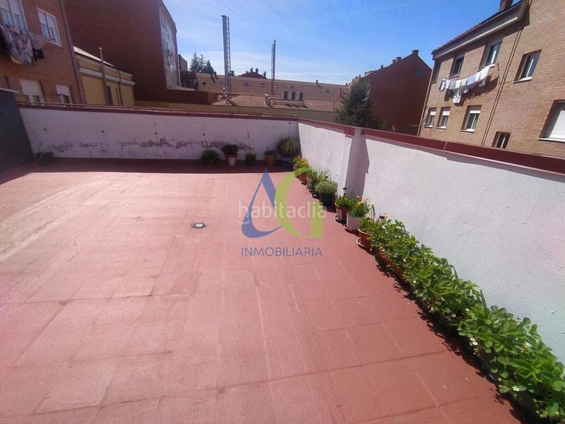 Foto bd7f69a0-fe7b-435b-8135-3a1f39329842. Appartement avec chauffage parking dans Trobajo del camino