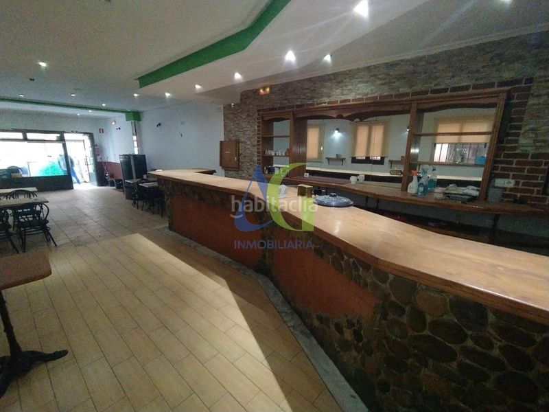 Foto c70cc528-a3ea-40a3-a395-545be53def56. Local comercial a San Mamés - La Palomera León