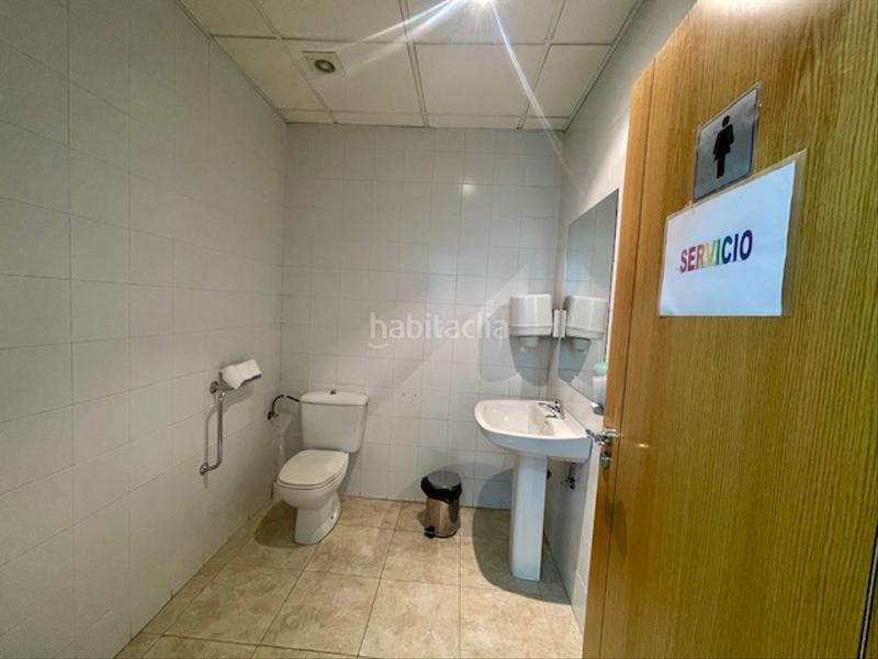 Foto 34fba539-ccbc-43ae-945a-4febd295325a. Geschäftsraum in avenida el ferrocarril 25 in Centro Ponferrada