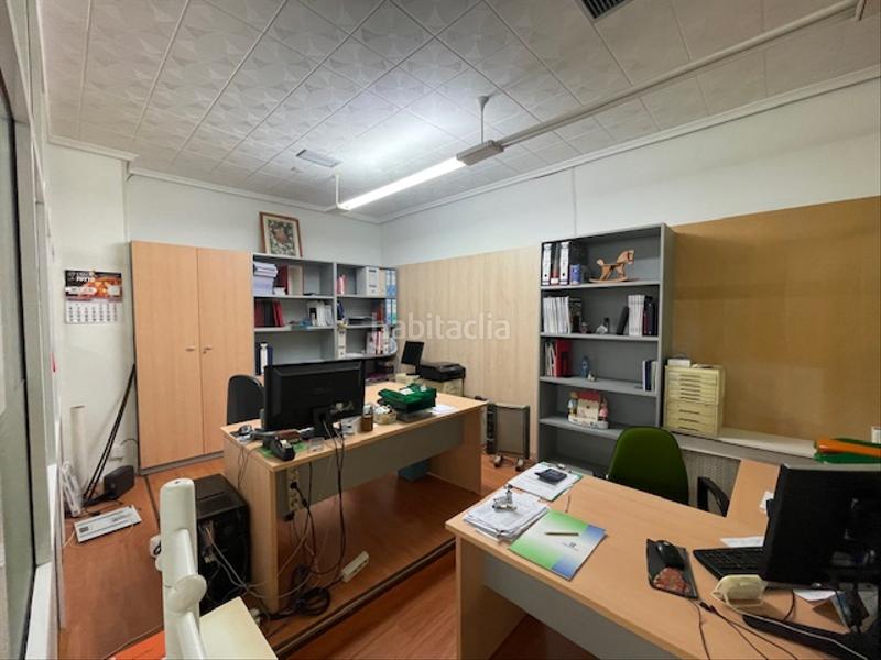 Foto 055b023c-4257-4a13-aa62-f5fc80397554. Locale commerciale in calle antolin lopez pelaez 26 in Ponferrada