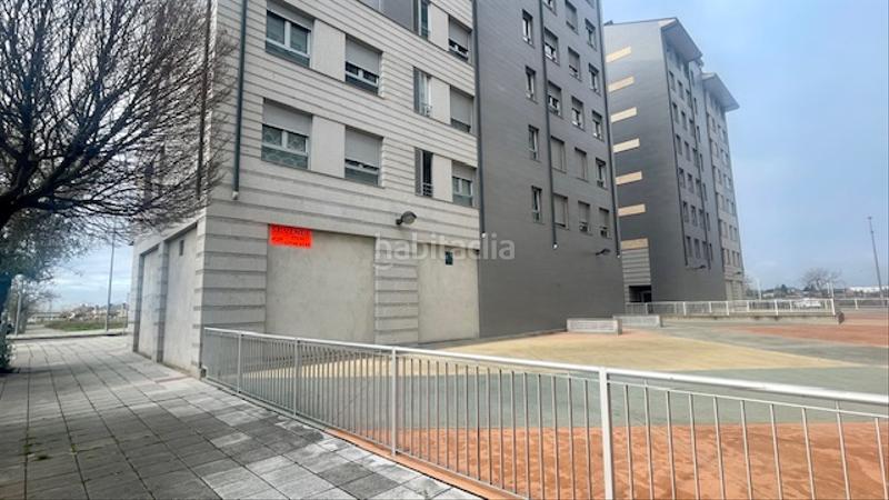 Foto 93a300b3-a6c2-4e19-bd8f-d3ec2a63e272. Geschäftsraum in calle r-2 5 in Centro Ponferrada