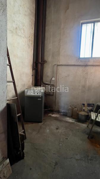 Foto f0bc547f-c1ef-4546-a6dd-eb7bcf9305b0. Casa a plaza la constitución 47 a Camponaraya