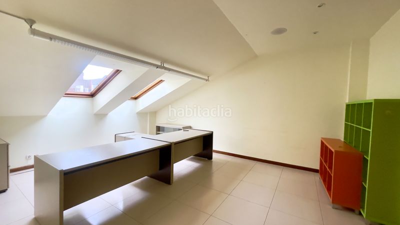 Foto b6329dc8-5223-43f8-8662-4d1af533d448. Office space in calle república argentina 9 in Centro Ponferrada