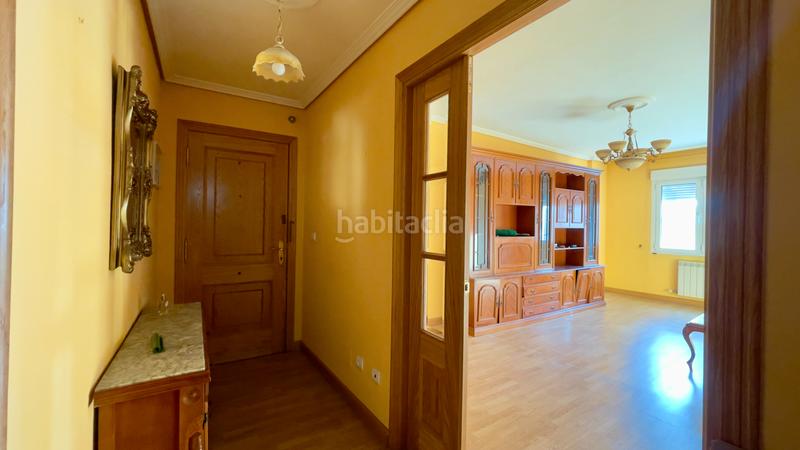 Foto de527b9a-f585-45cf-9385-5631e3efdf8e. Appartamento in calle los ancares 4 in Cacabelos