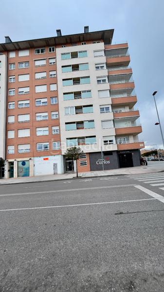 Foto 1019b150-4868-4897-bab7-9b50d9894d5e. Locale commerciale in avenida de la lealtad 2 in Centro Ponferrada