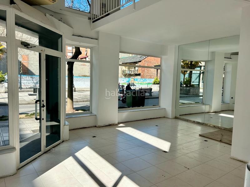 Foto b9249bd9-a42b-4769-bbb9-81f2a84bc898. Local commercial dans calle navaliegos 4d dans Centro Ponferrada