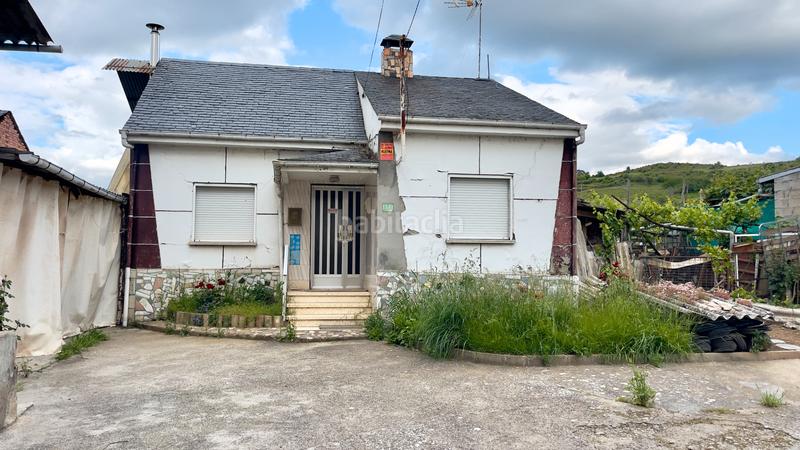 Foto 7670f040-7968-463d-b1bc-0ad47cc2fe8a. Casa in calle el cristo 37a in Priaranza del Bierzo