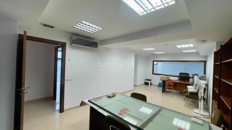 Foto ef5bfbf1-e9ef-41a2-95a9-8491f9c22cab. Geschäftsraum in avenida compostilla 22 in Centro Ponferrada