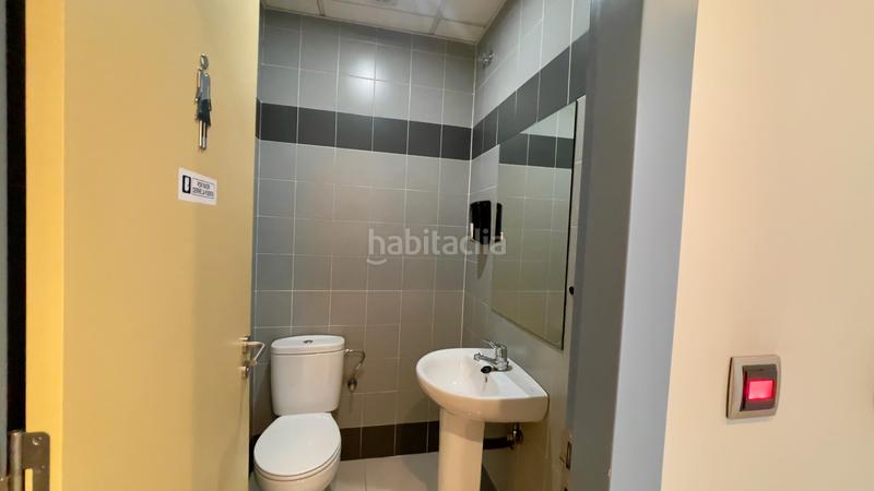 Foto 65a2b9d6-1f36-4102-ab7f-92c86507a1c8. Locale commerciale in avenida de américa 86 in Zona Alta Ponferrada